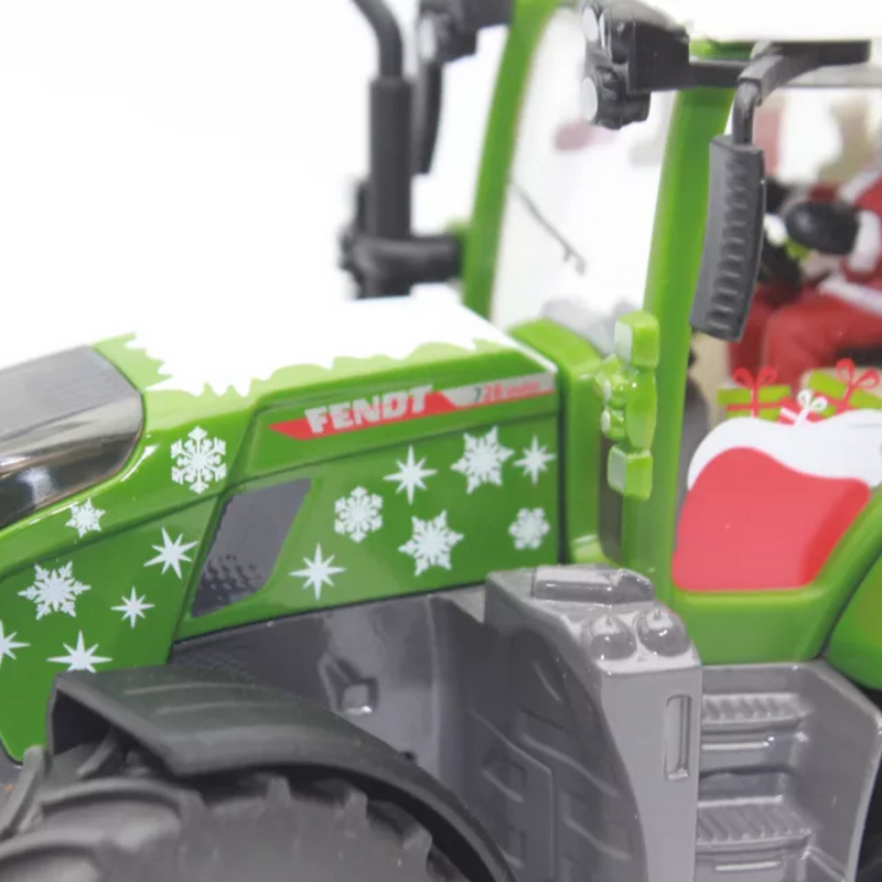 Fendt Christmas Tractor